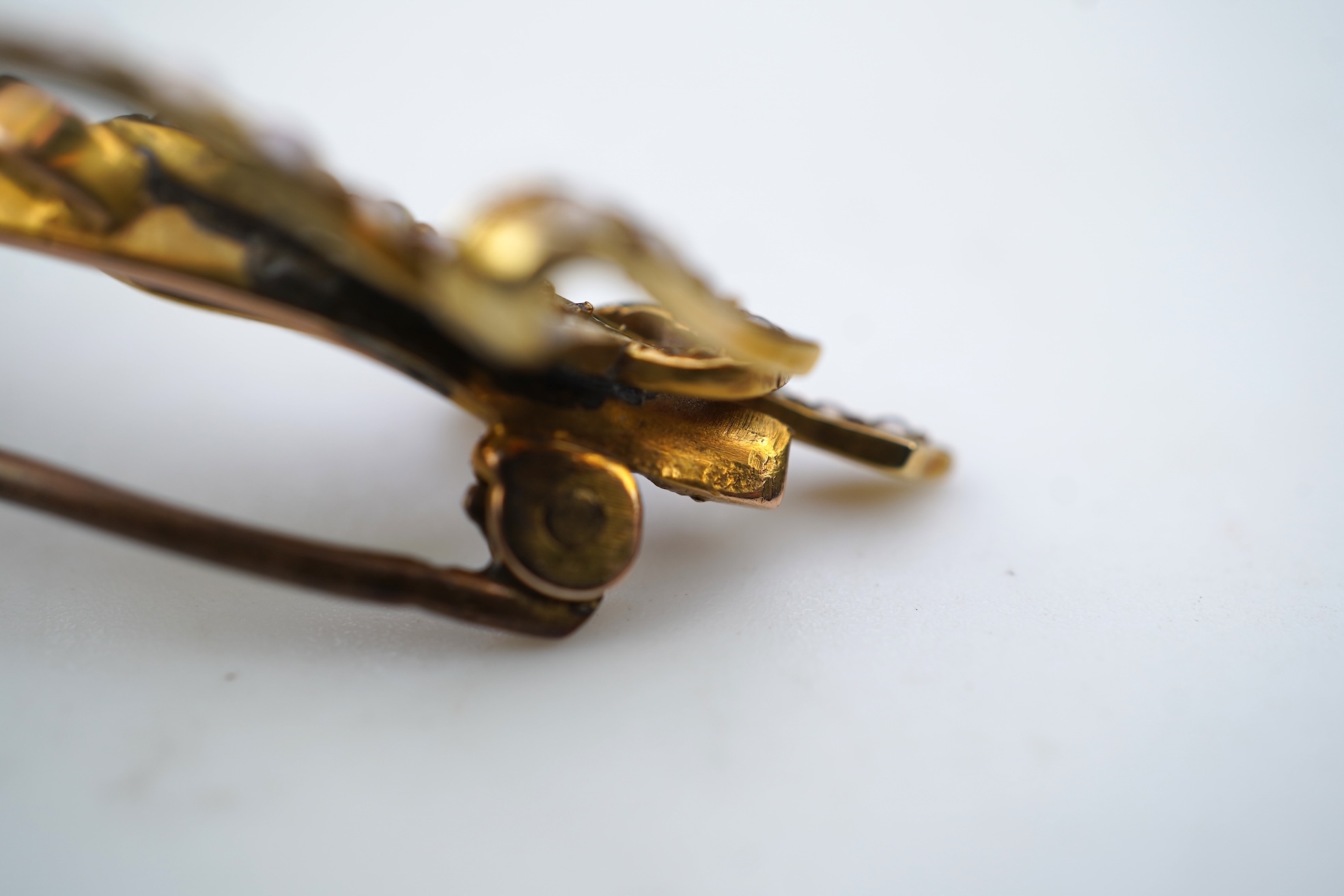 An Edwardian gold and seed pearl brooch, early 20th century